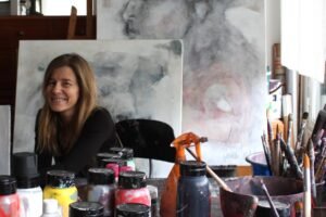 Izabeau Jousse dans son atelier